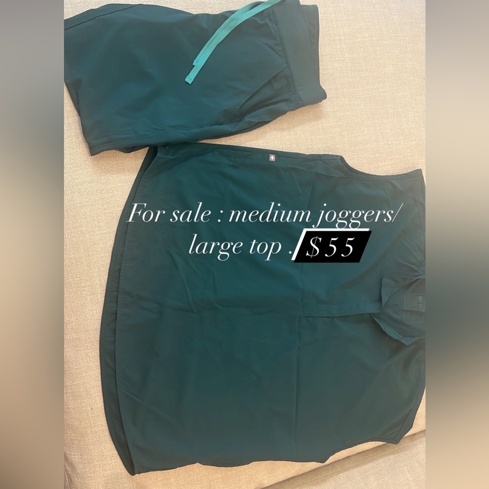 FIGS SCRUB SET